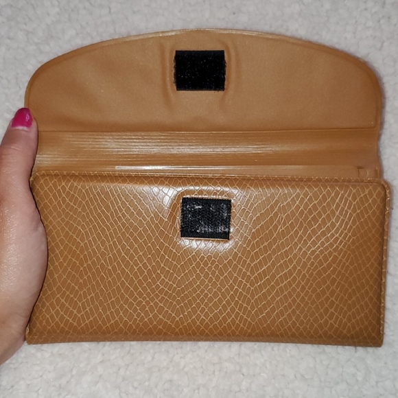 Brown Wallet Bundle - Picture 4 of 8